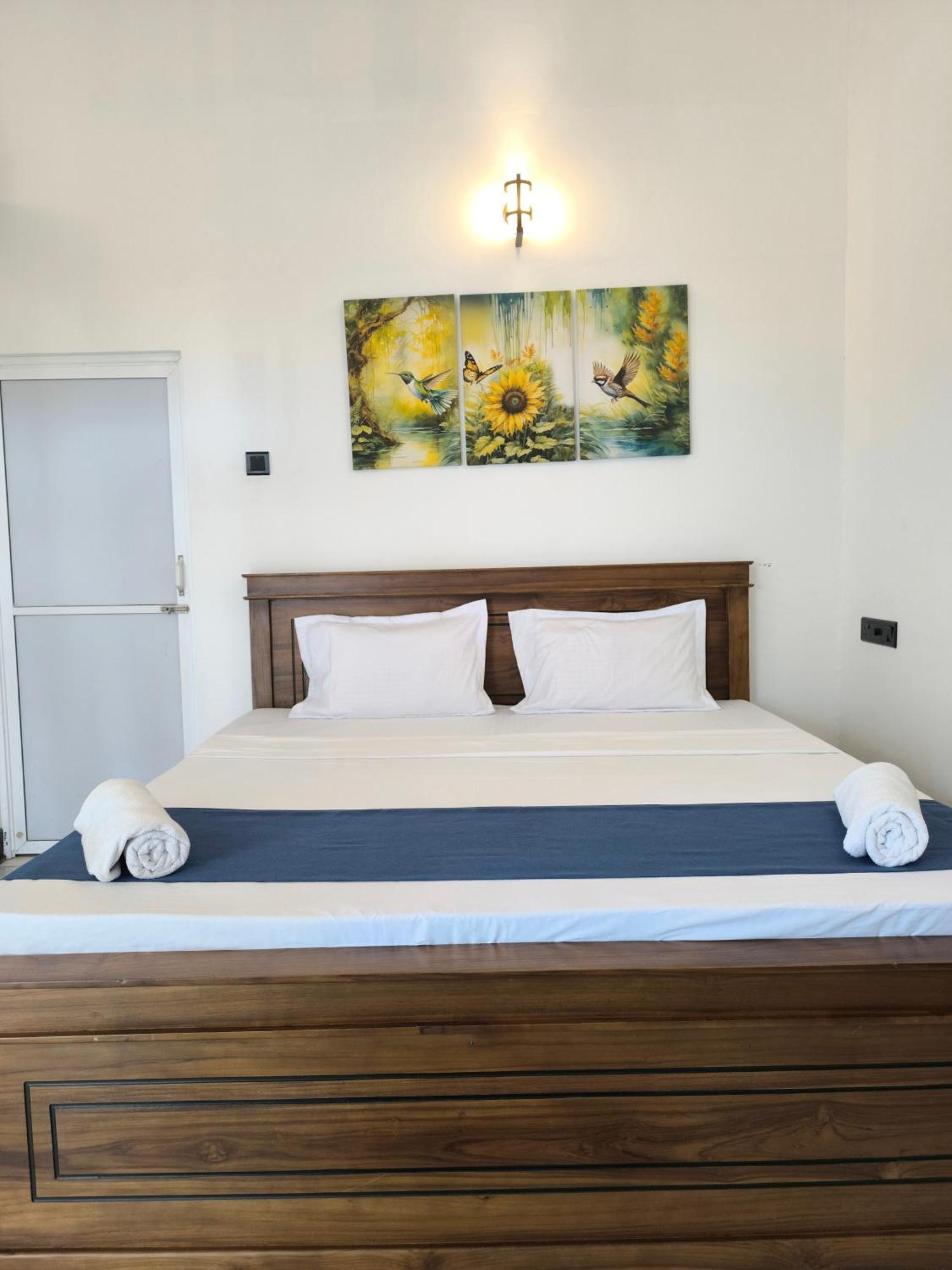 French Garden Regish Guest House Trincomalee Exterior foto